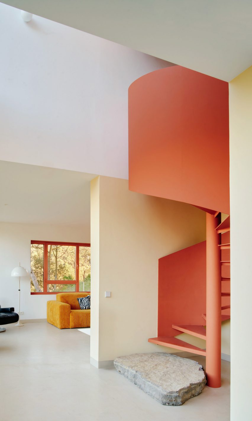 casa-magarola-raul-sanchez-architectus-spain-architecture-residential-houses_dezeen_1704_col_27-852x1423